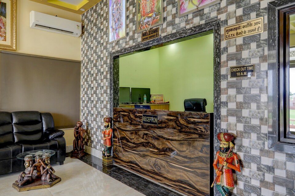 Sri Karni Heritage Resort 24x7 Reception Desk and traditional Rajasthani welcome statues